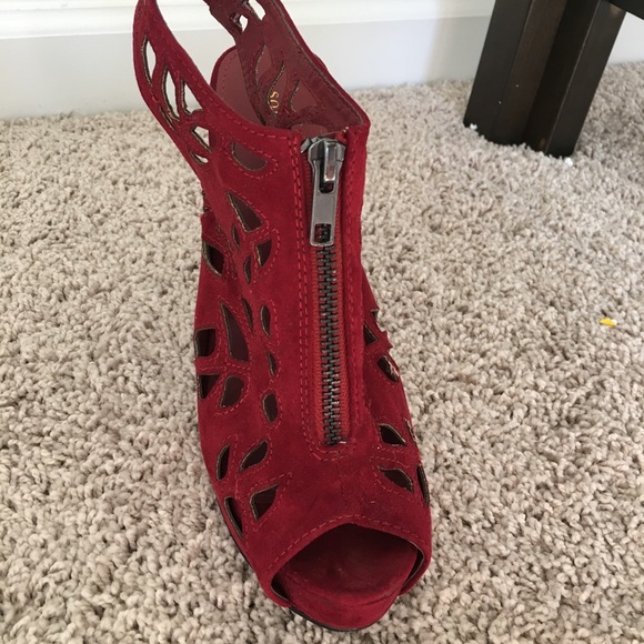 Sole Society Peep Toe Slip Ons - Picture 3 of 7